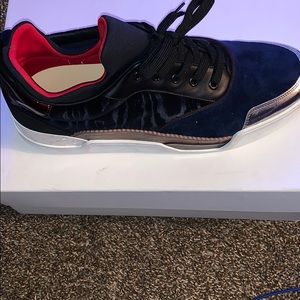 Selling ‼️‼️ 600 each